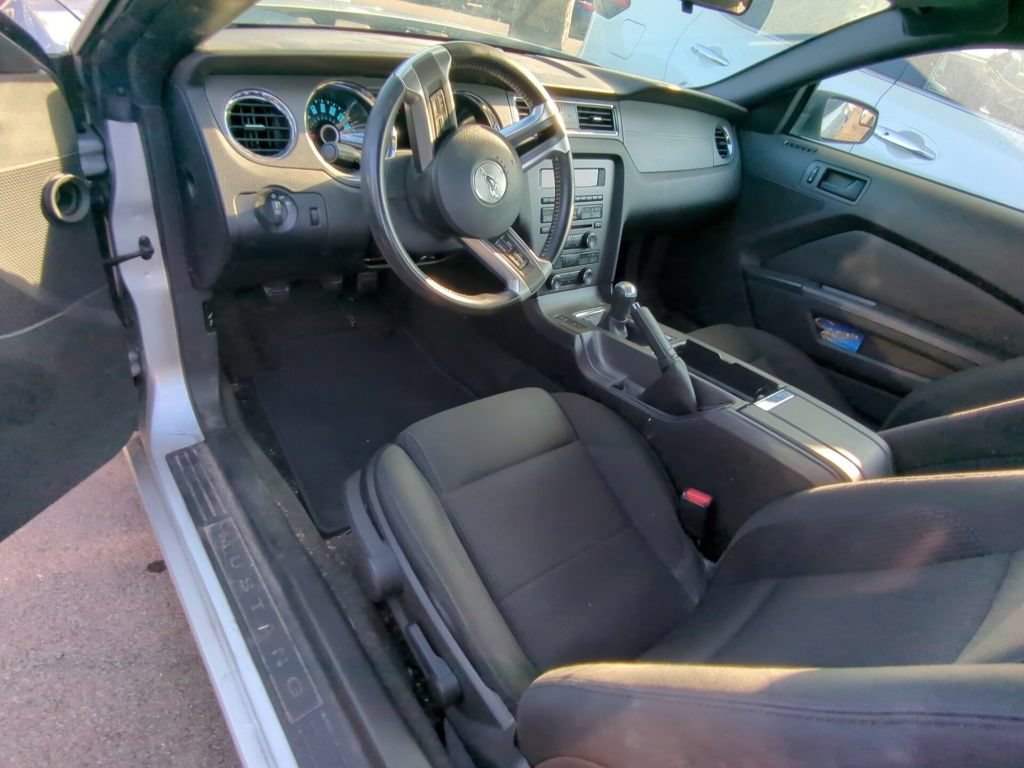 Used 2014 Ford Mustang Coupe RWD image 7