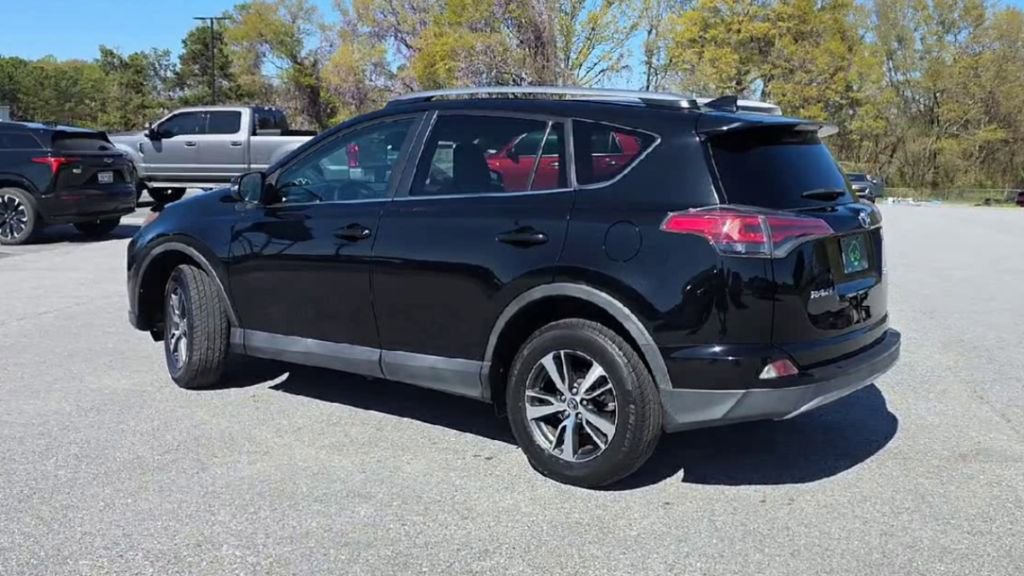 Used 2018 Toyota RAV4 XLE w/ Plus Extra Value Package image 2