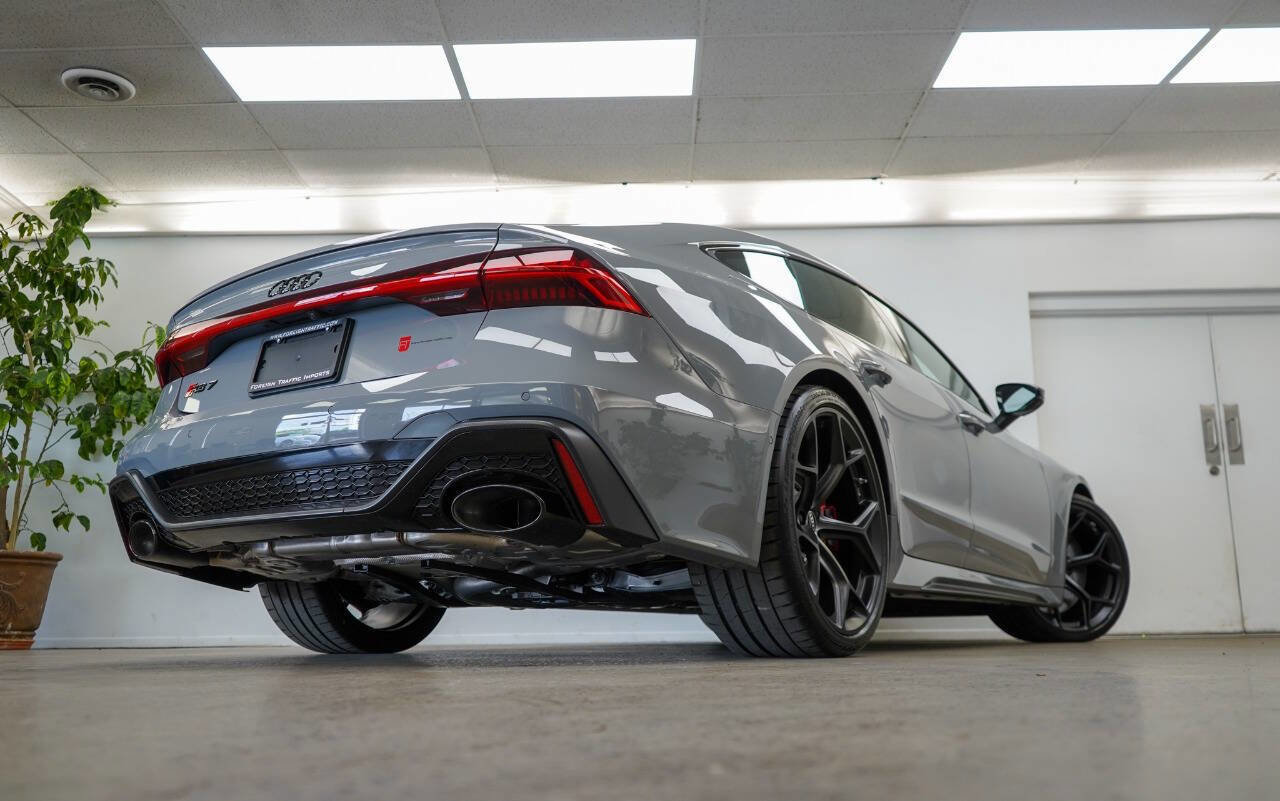 Used 2025 Audi RS 7 Performance AWD/4WD image 5