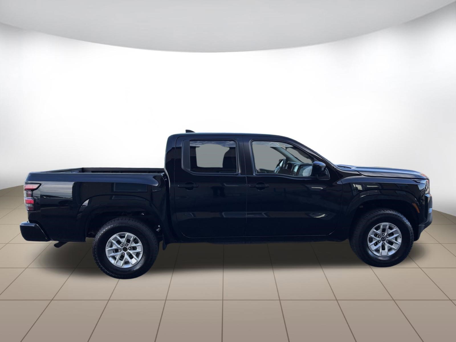 Used 2024 Nissan Frontier SV AWD/4WD image 8