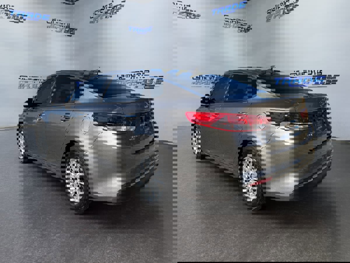 Used 2018 Kia Optima LX image 7