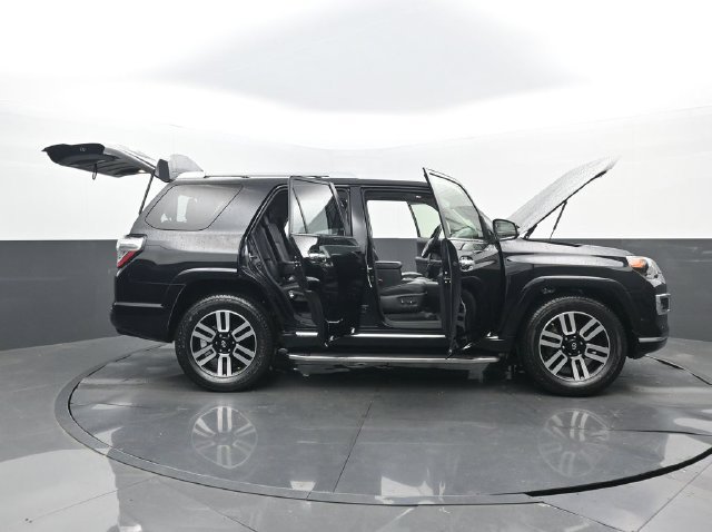 Used 2014 Toyota 4Runner Limited RWD image 35