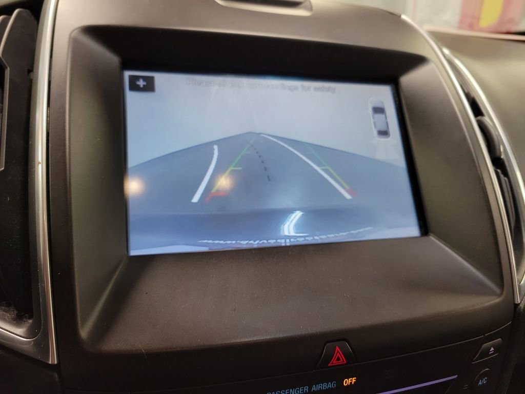 Used 2016 Ford Edge Titanium image 17