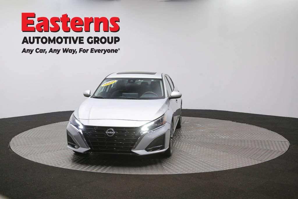 Used 2023 Nissan Altima 2.5 SV w/ SV Premium Package AWD/4WD image 56