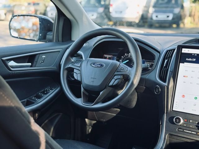 Used 2022 Ford Edge SE w/ Black Appearance Package image 21