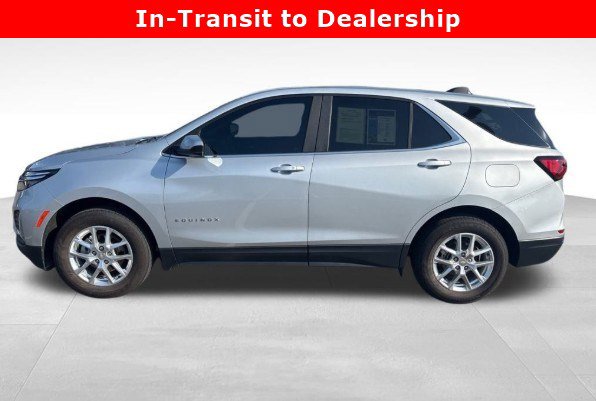 Used 2022 Chevrolet Equinox LT image 2