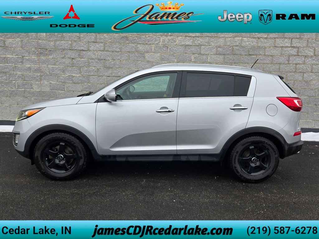 Used 2013 Kia Sportage SX w/ SX Premium Pkg FWD image 2
