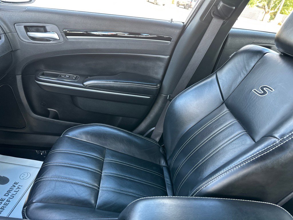 Used 2021 Chrysler 300 S image 31