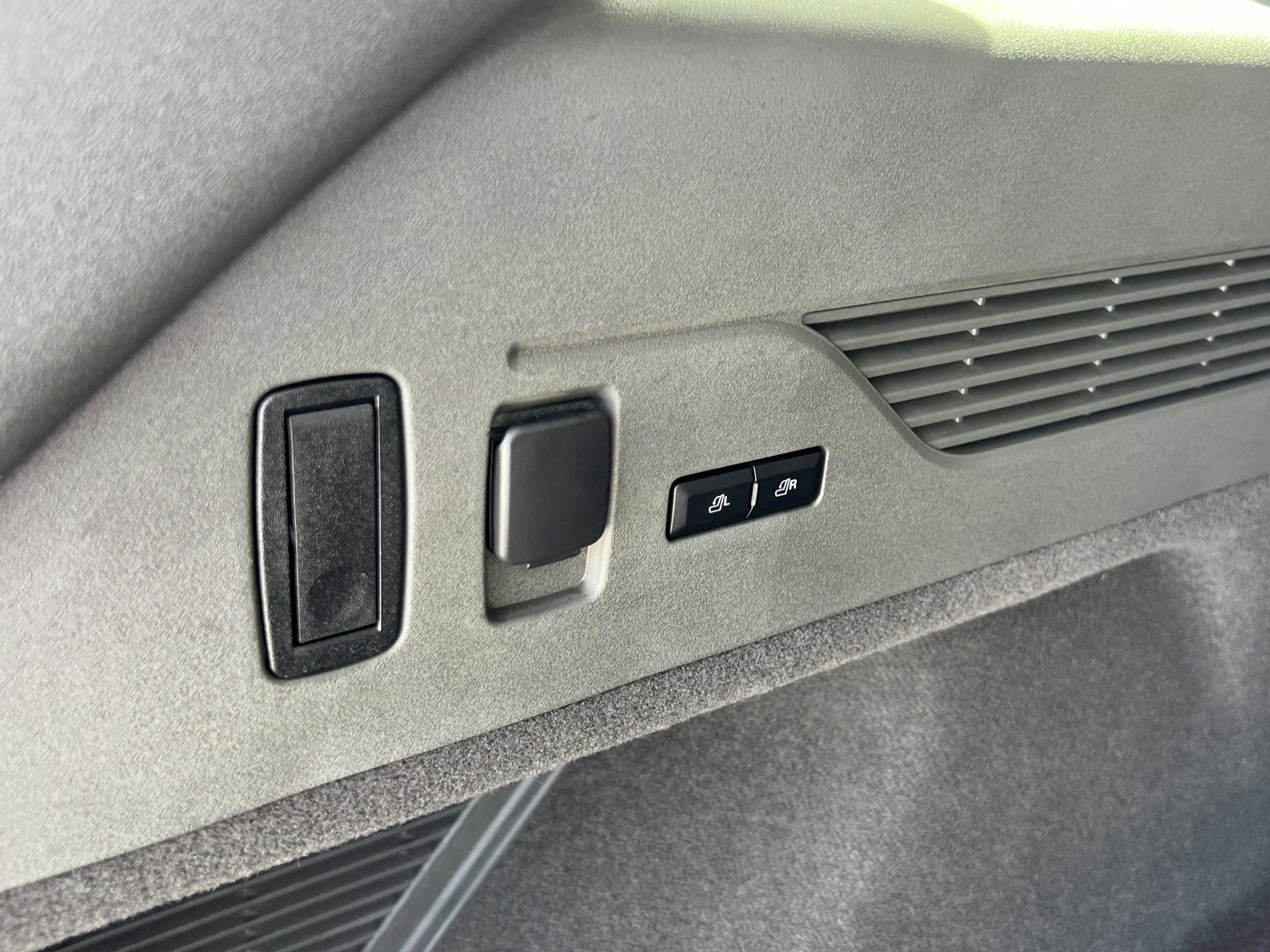 New 2025 Lincoln Nautilus Reserve image 11