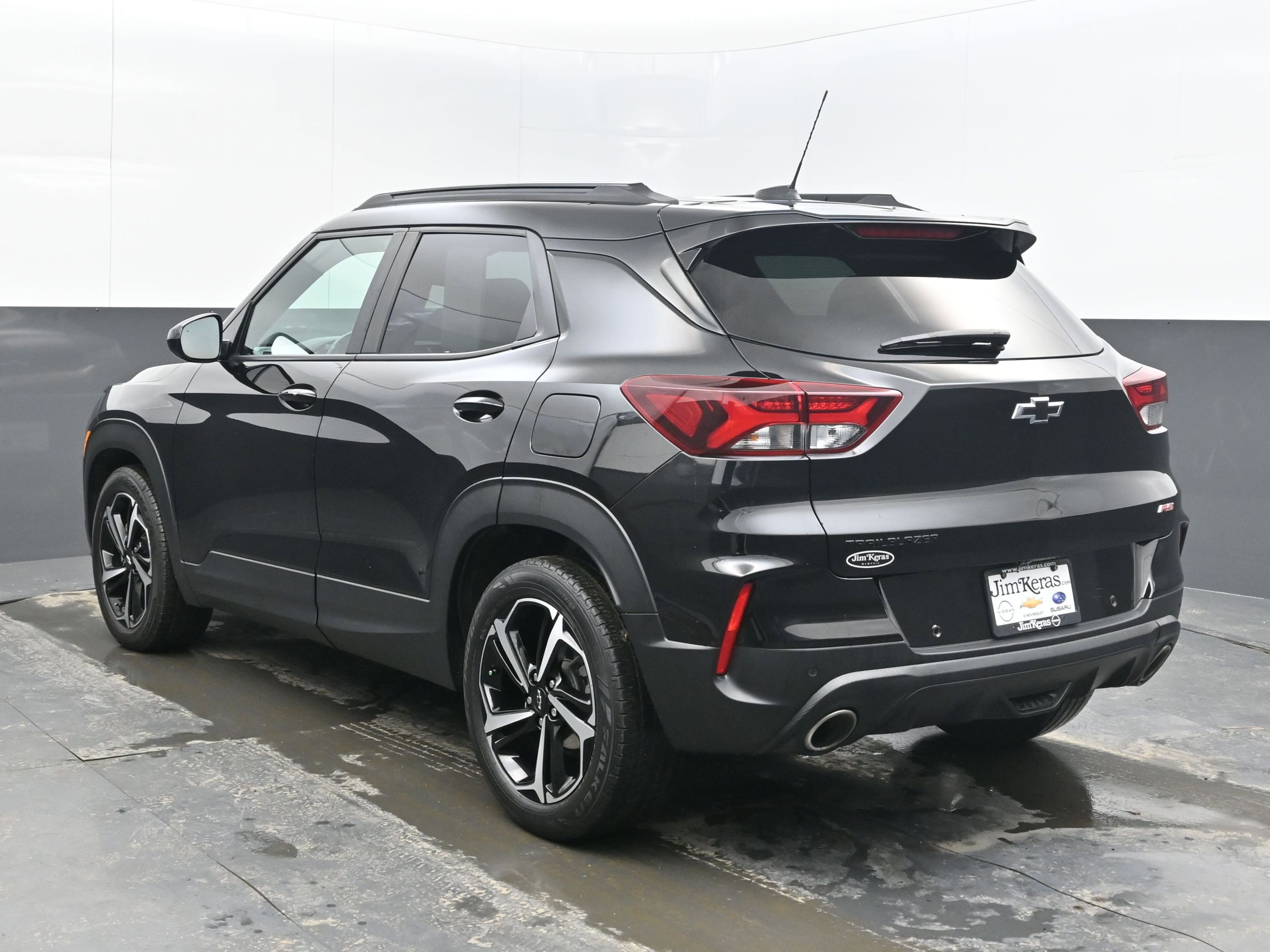 Used 2022 Chevrolet TrailBlazer RS w/ Sun and Liftgate Package image 6