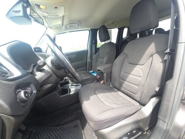 Used 2021 Jeep Renegade Latitude w/ Convenience Group AWD/4WD image 22