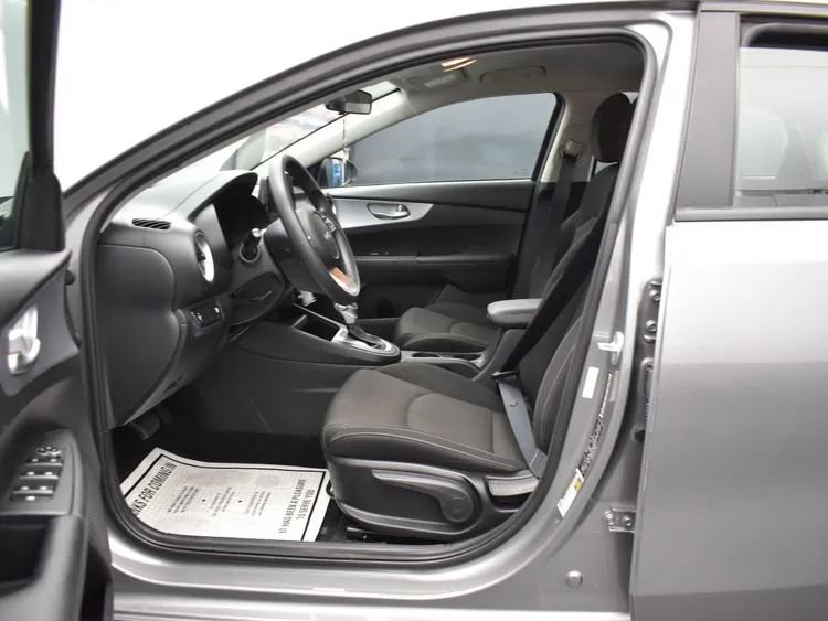 Used 2023 Kia Forte LXS FWD image 15