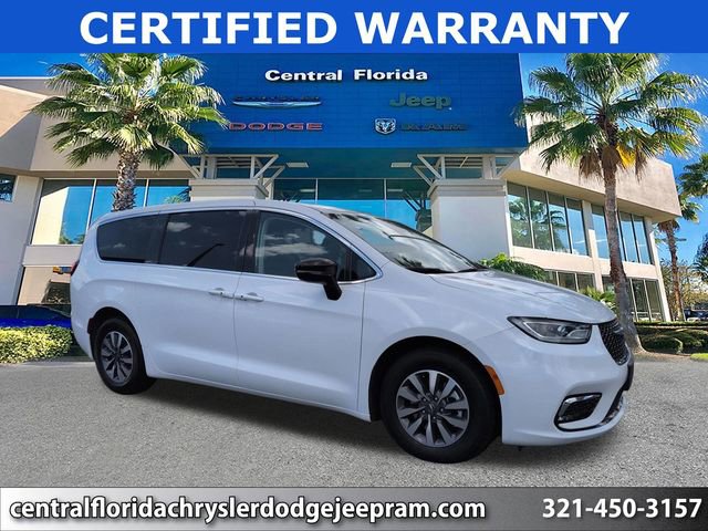 Certified 2024 Chrysler Pacifica Limited