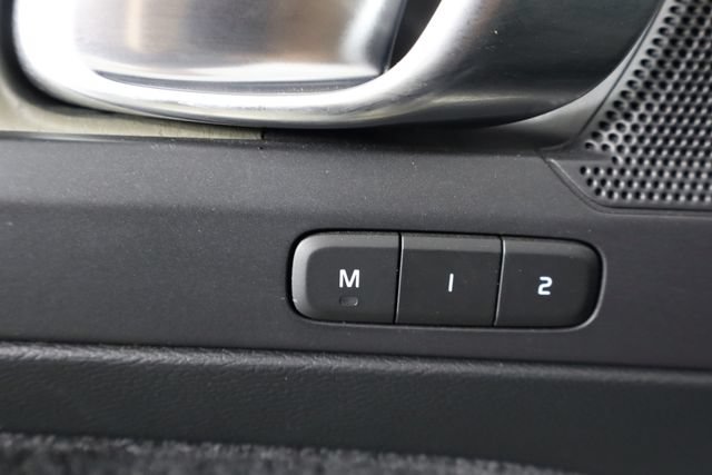 Used 2019 Volvo XC40 T5 Inscription AWD/4WD image 19