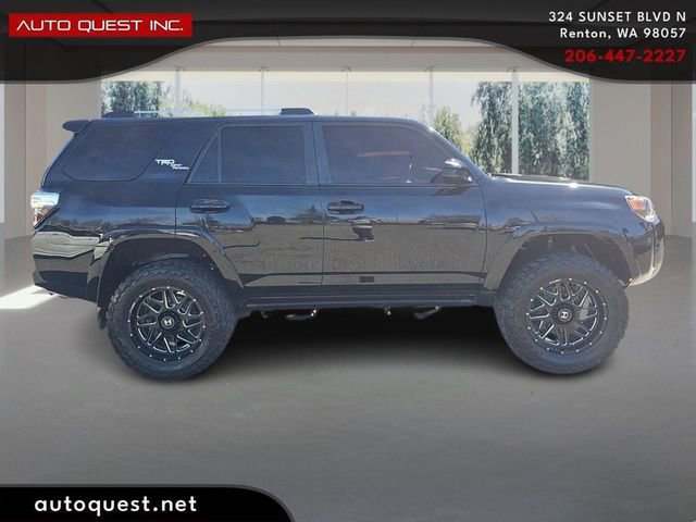 Used 2018 Toyota 4Runner TRD Off-Road AWD/4WD image 4