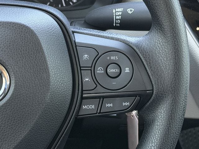 Certified 2025 Toyota Corolla LE FWD image 14