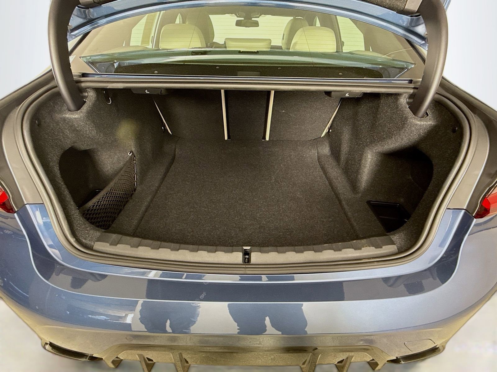 Used 2025 BMW M340i w/ Premium Package image 28