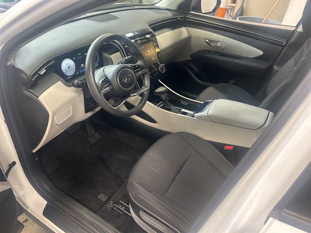 Used 2024 Hyundai Tucson SE FWD image 3