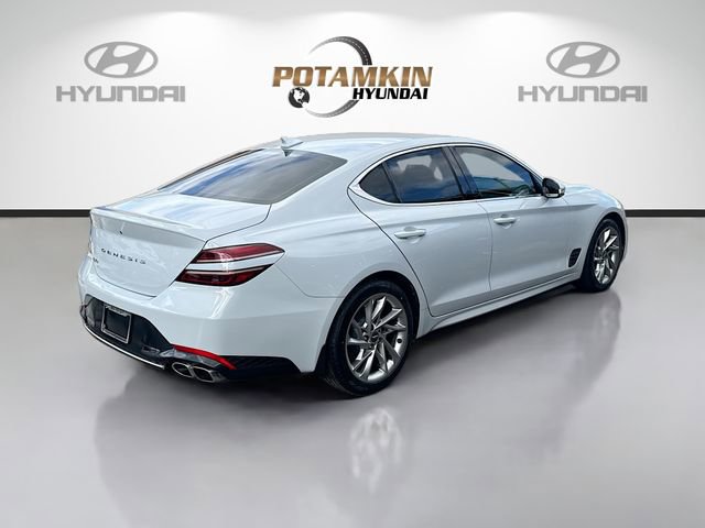 Used 2022 Genesis G70 2.0T image 5