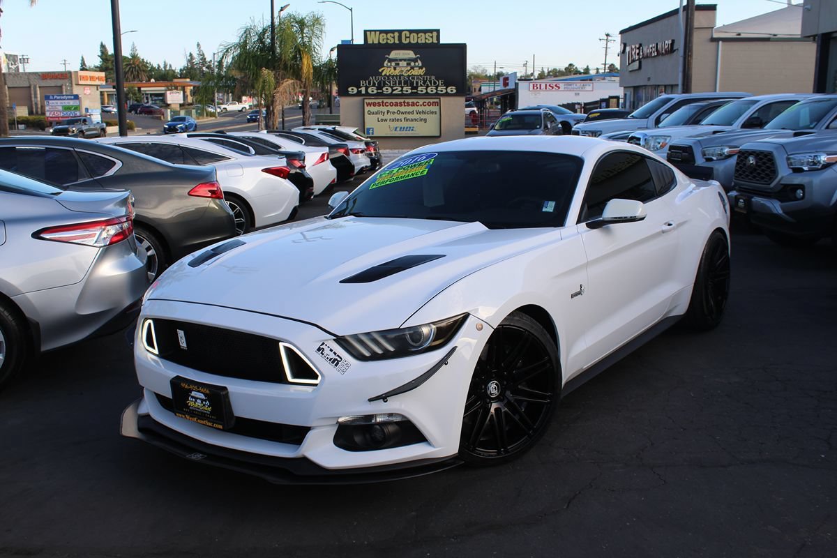 Used 2016 Ford Mustang GT w/ Interior & Wheel Package RWD image 38