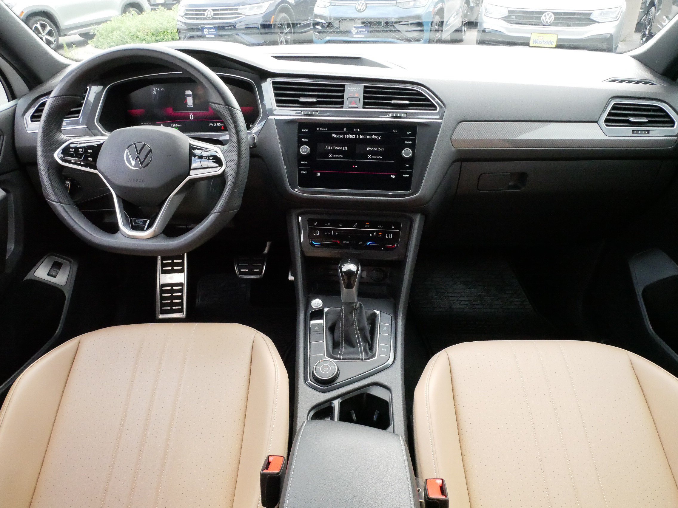 Used 2024 Volkswagen Tiguan SE R-Line AWD/4WD image 10