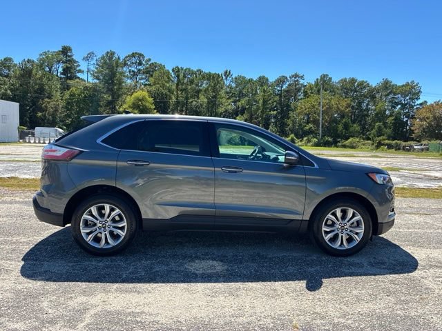 Used 2024 Ford Edge Titanium AWD/4WD image 2