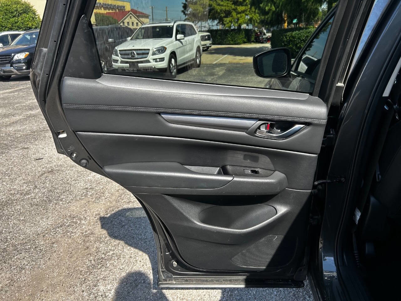 Used 2020 MAZDA CX-5 Touring image 11