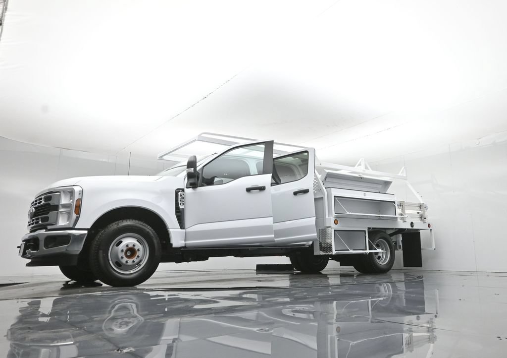 New 2026 Ford F350 XL w/ XL Chrome Package RWD image 51