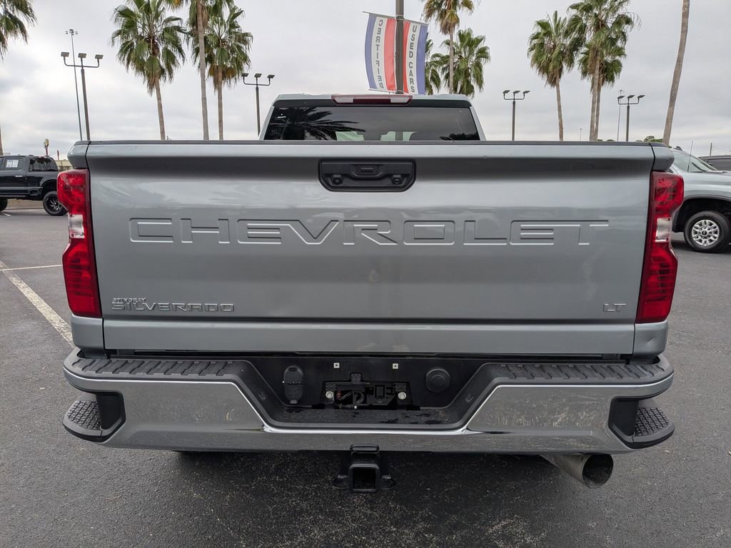 Used 2024 Chevrolet Silverado 3500 LT image 6