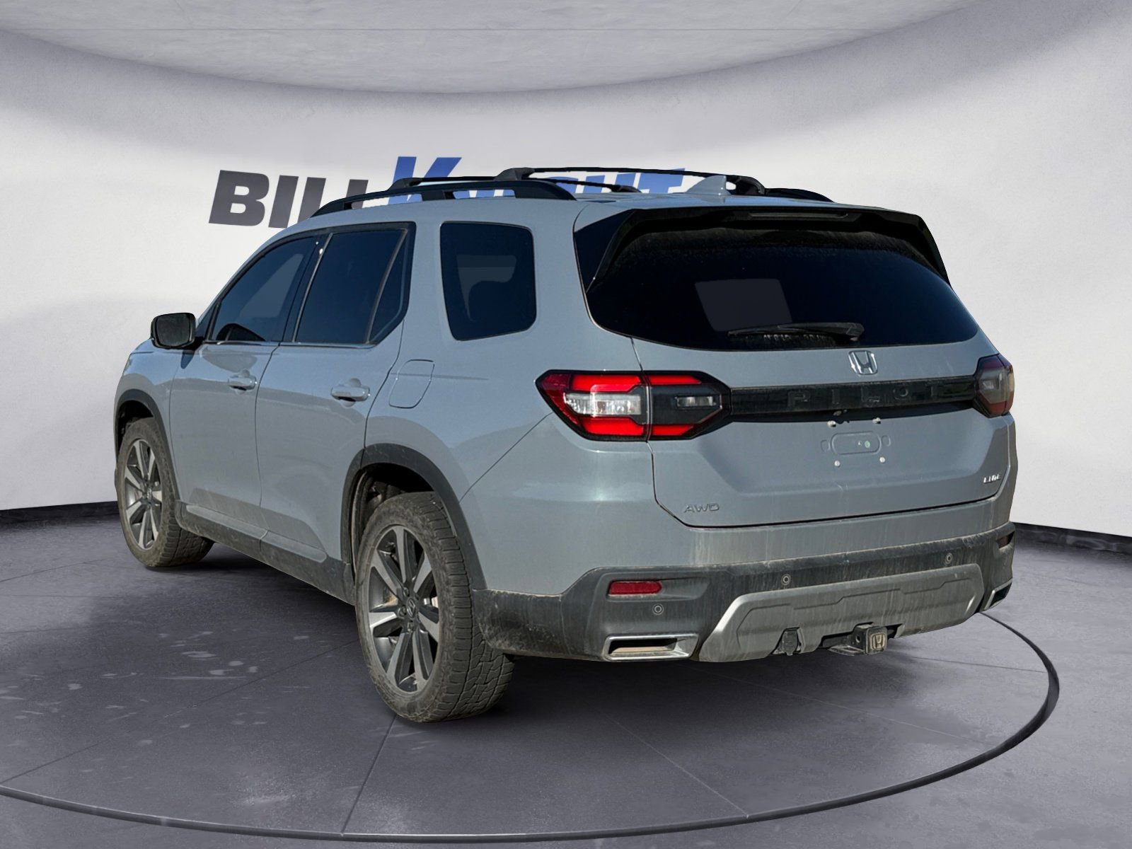 Used 2023 Honda Pilot Elite image 3