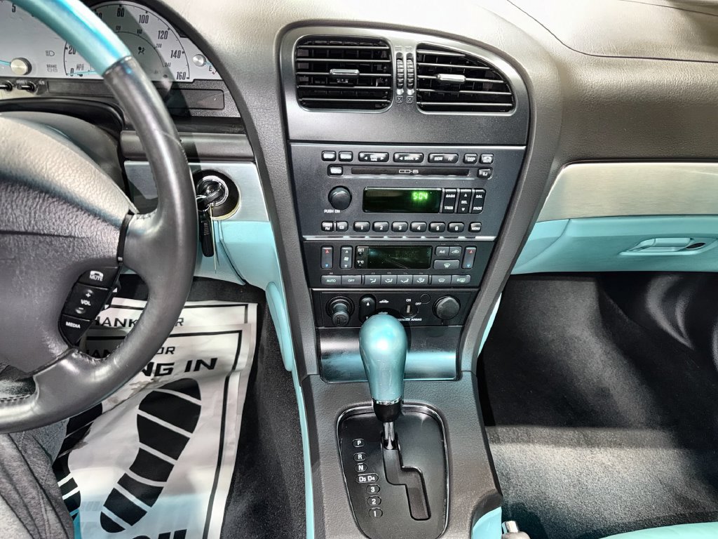 Used 2002 Ford Thunderbird RWD image 17