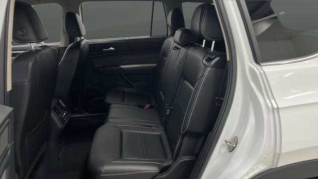 Used 2021 Volkswagen Atlas SE w/ Towing Package image 30