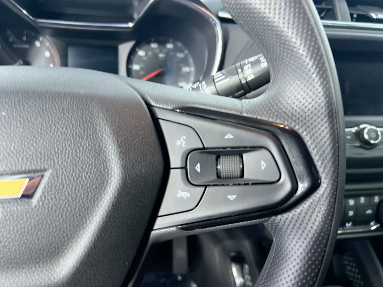 Used 2023 Chevrolet TrailBlazer LT FWD image 17