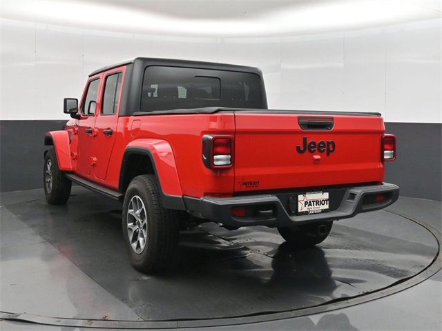 Used 2024 Jeep Gladiator Sport image 10