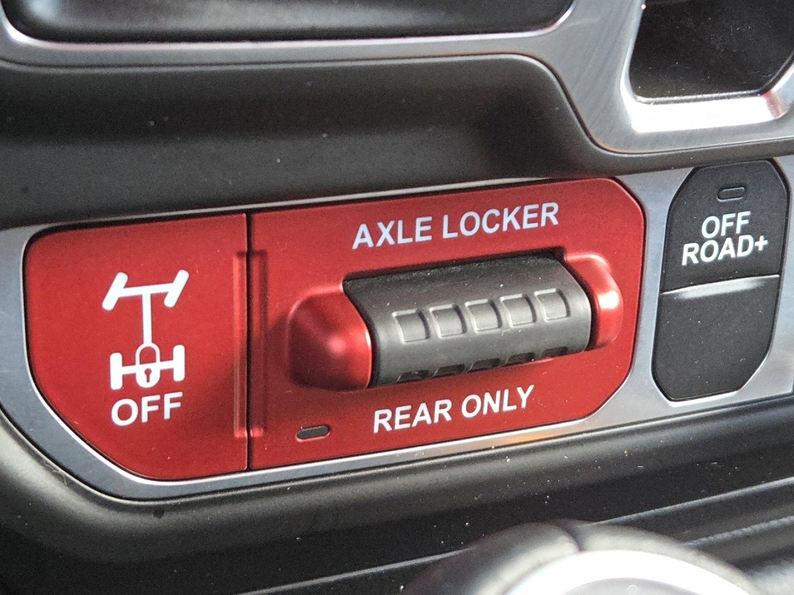 Used 2023 Jeep Gladiator Mojave w/ Cold Weather Group AWD/4WD image 6