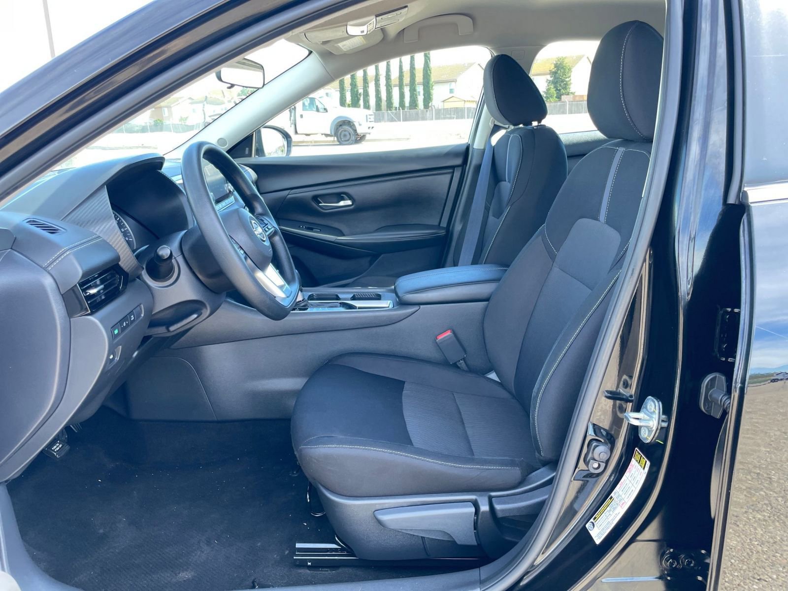 Used 2025 Nissan Sentra SV image 25