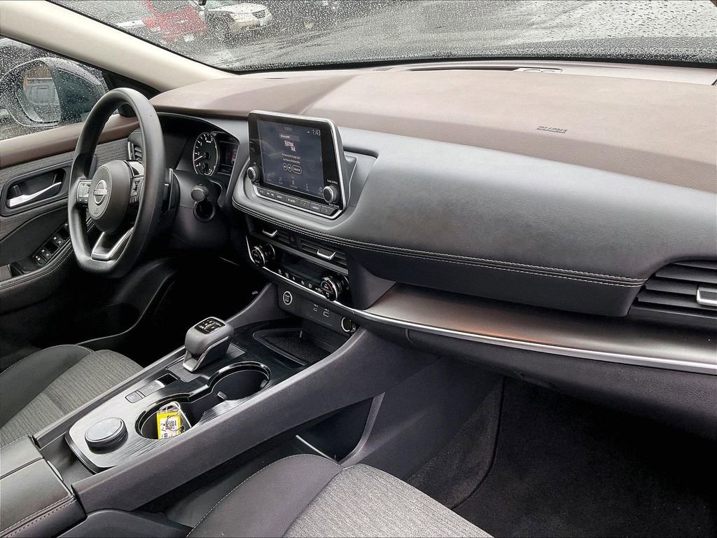 Used 2023 Nissan Rogue SV AWD/4WD image 14