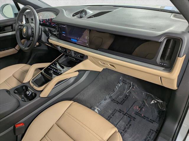 New 2026 Porsche Cayenne Coupe image 25