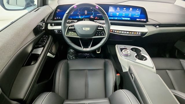 Used 2025 Cadillac Optiq Sport 1 AWD/4WD image 51