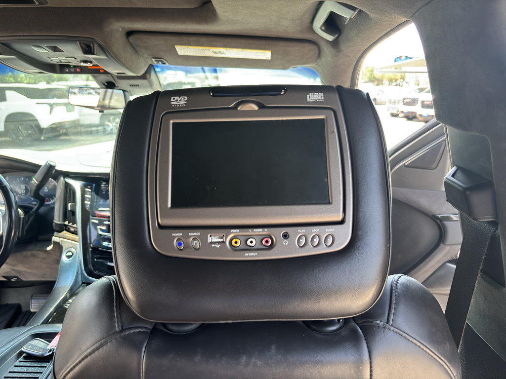 Used 2018 Cadillac Escalade ESV Platinum AWD/4WD image 24