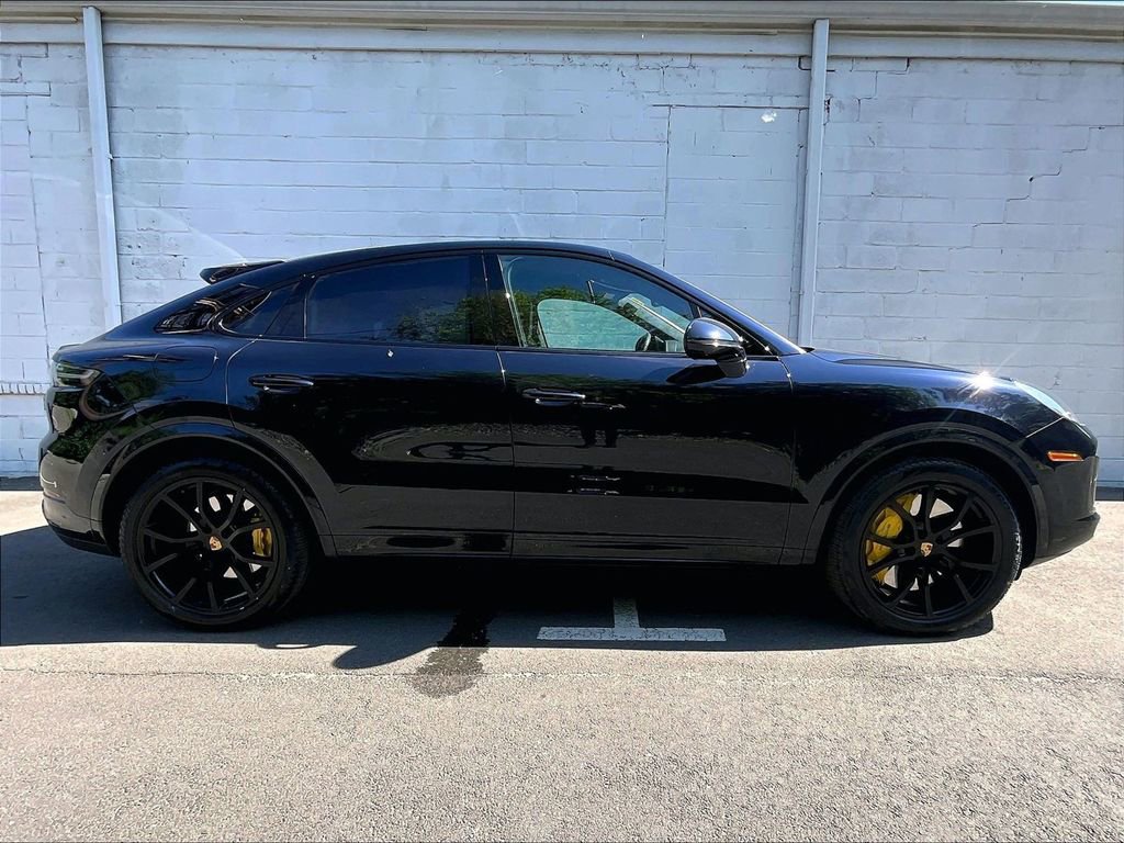 Certified 2021 Porsche Cayenne Turbo AWD/4WD image 6