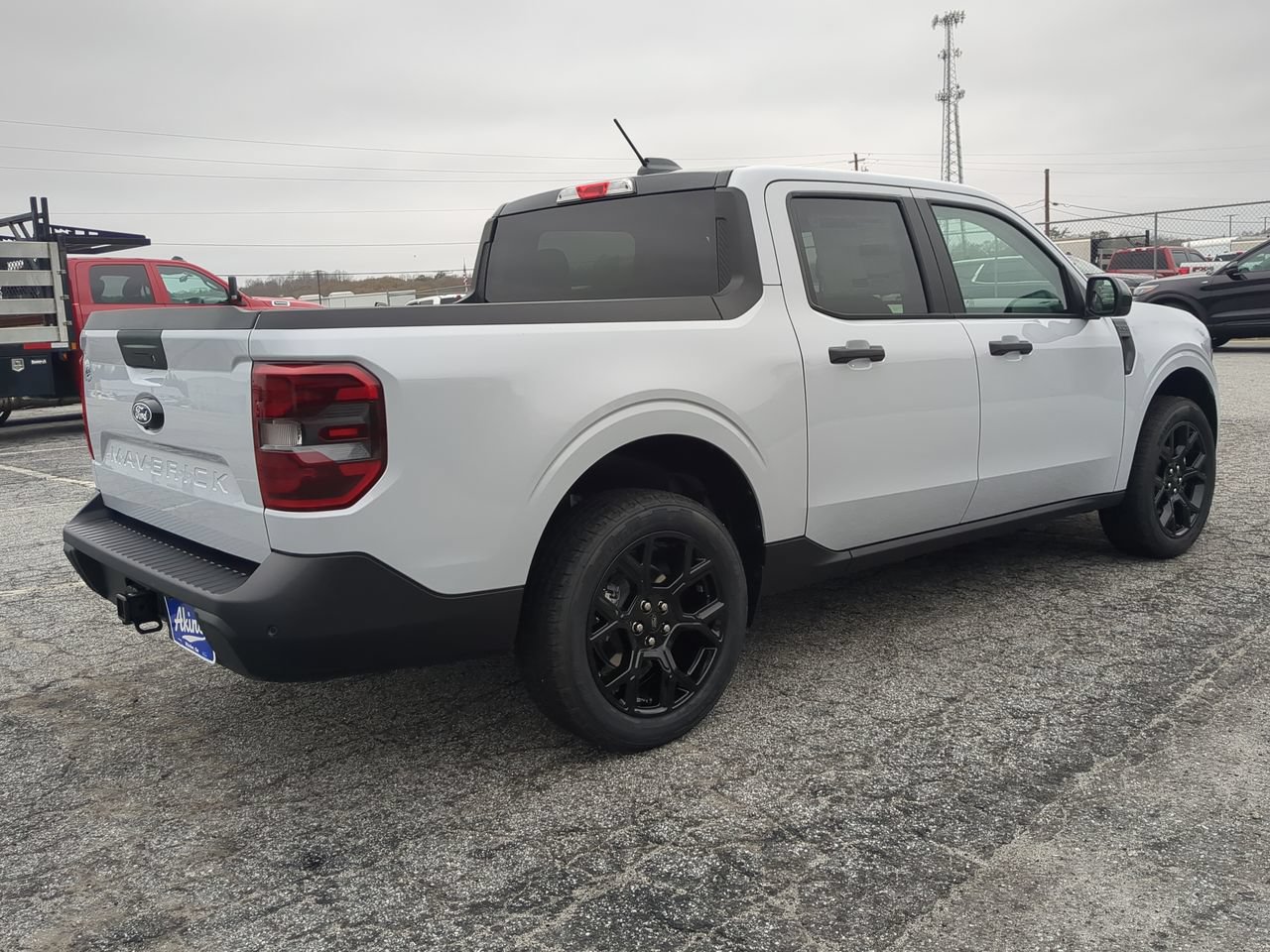New 2026 Ford Maverick XLT w/ XLT Luxury Package AWD/4WD image 3