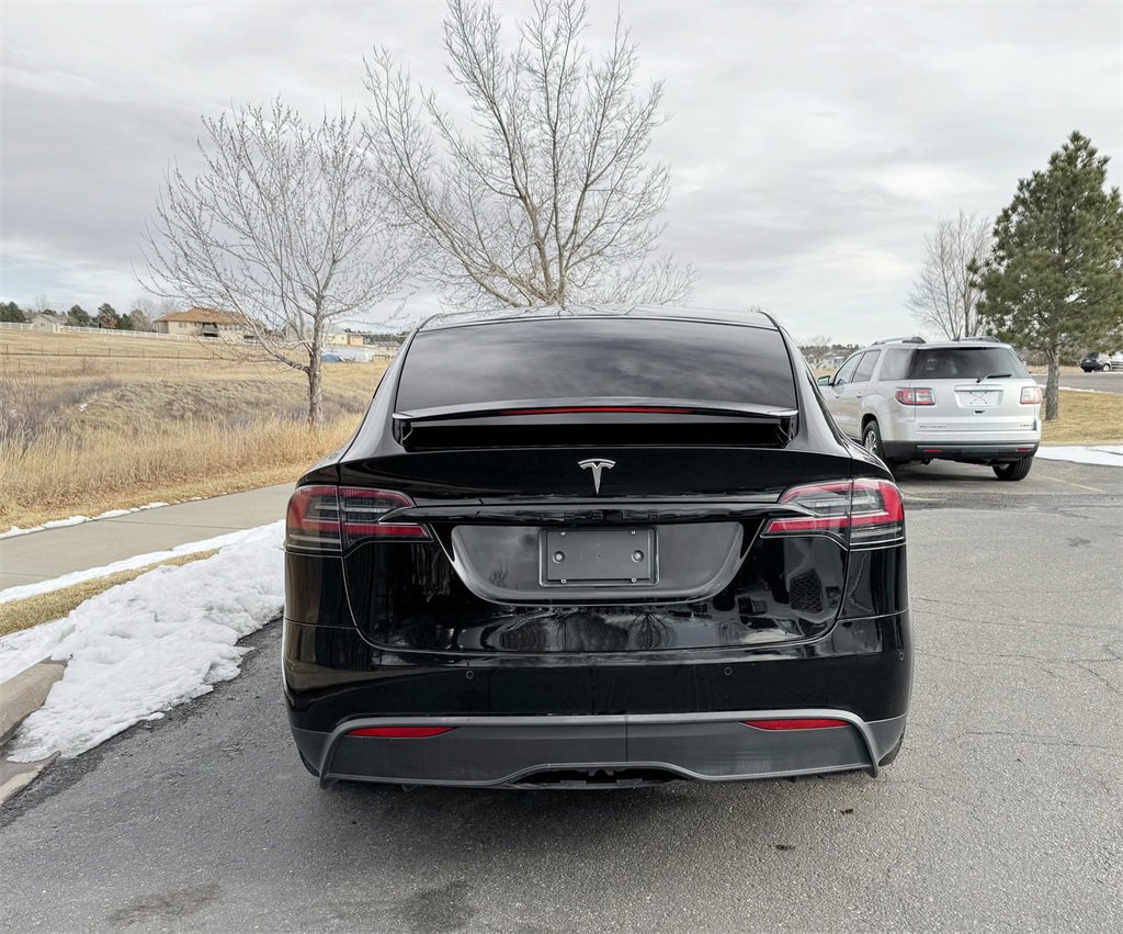 Used 2022 Tesla Model X image 8