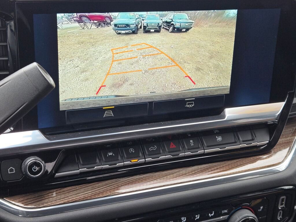 Used 2024 Chevrolet Silverado 1500 LT image 24