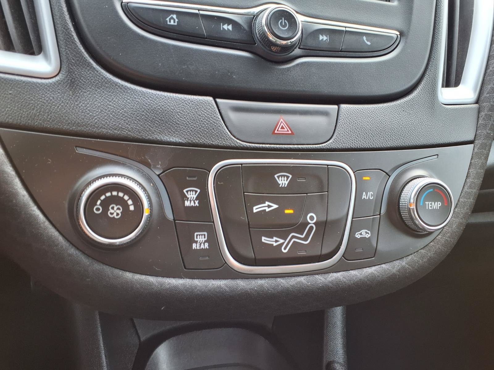 Used 2017 Chevrolet Malibu LS FWD image 10