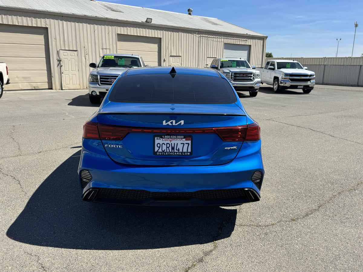 Used 2023 Kia Forte GT-Line w/ GT-Line Premium Package image 9