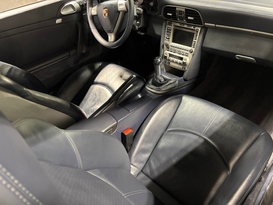 Used 2005 Porsche 911 Carrera image 20