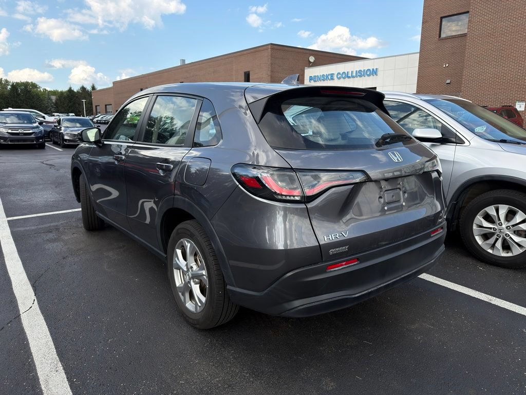 Used 2024 Honda HR-V LX image 2