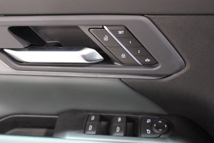 New 2026 GMC Terrain AT4 w/ Convenience Package III image 17