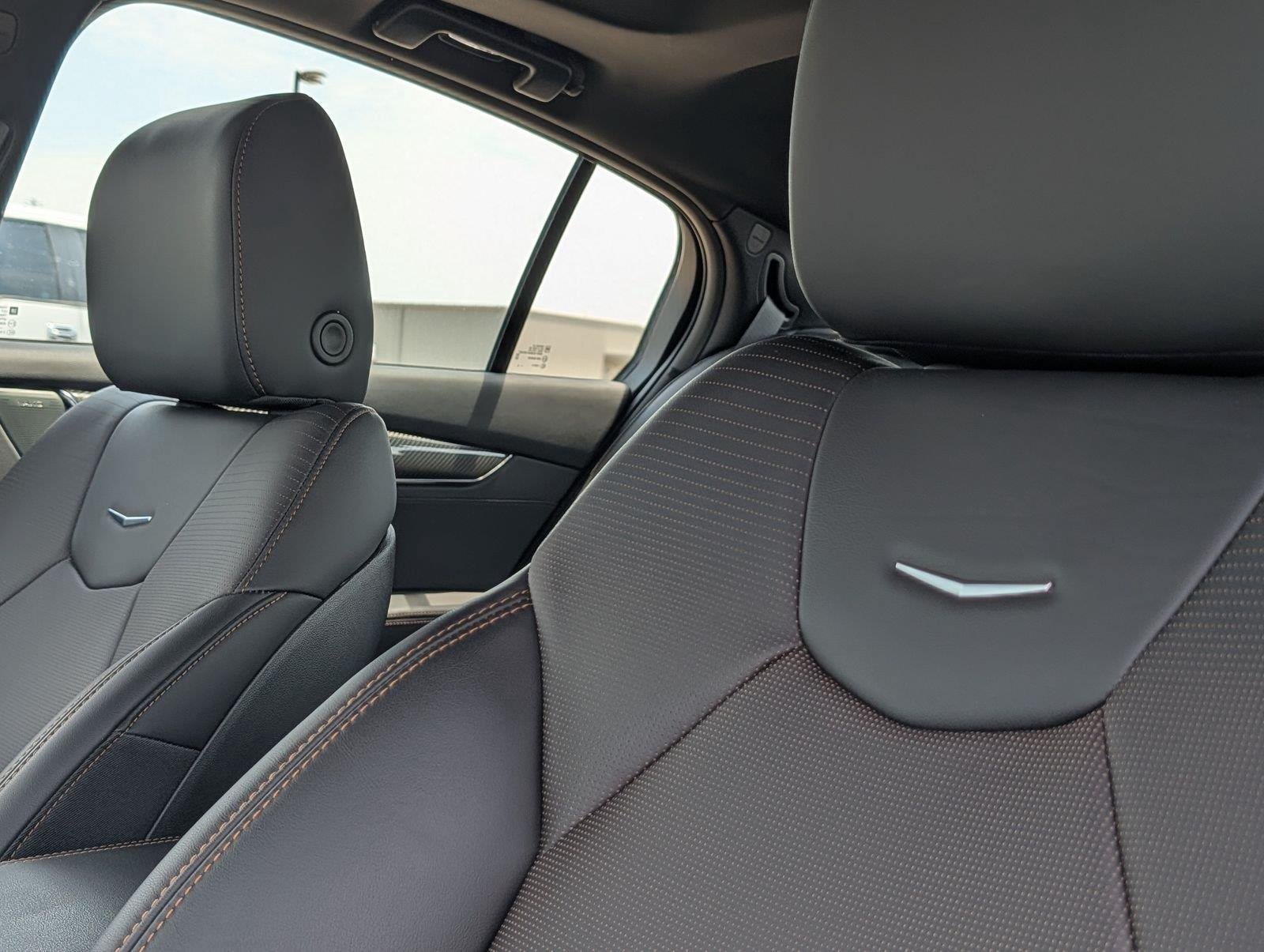 Used 2026 Cadillac CT5 Sport w/ Technology Package RWD image 9